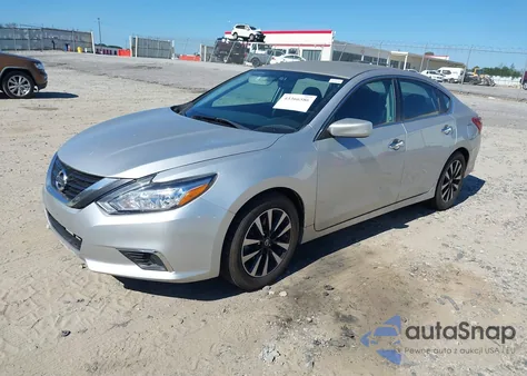 2018 Nissan Altima 2.5 Sv z USA, uszkodzony, nr VIN 1N4AL3AP6JC108847